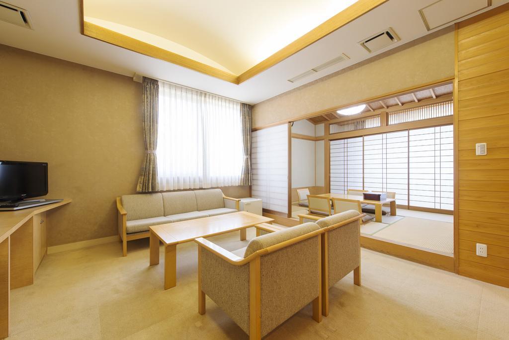 Kokumin Syukusya Hotel Takachiho Miyazaki Exterior photo